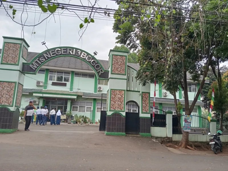 Gerbang Madrasah